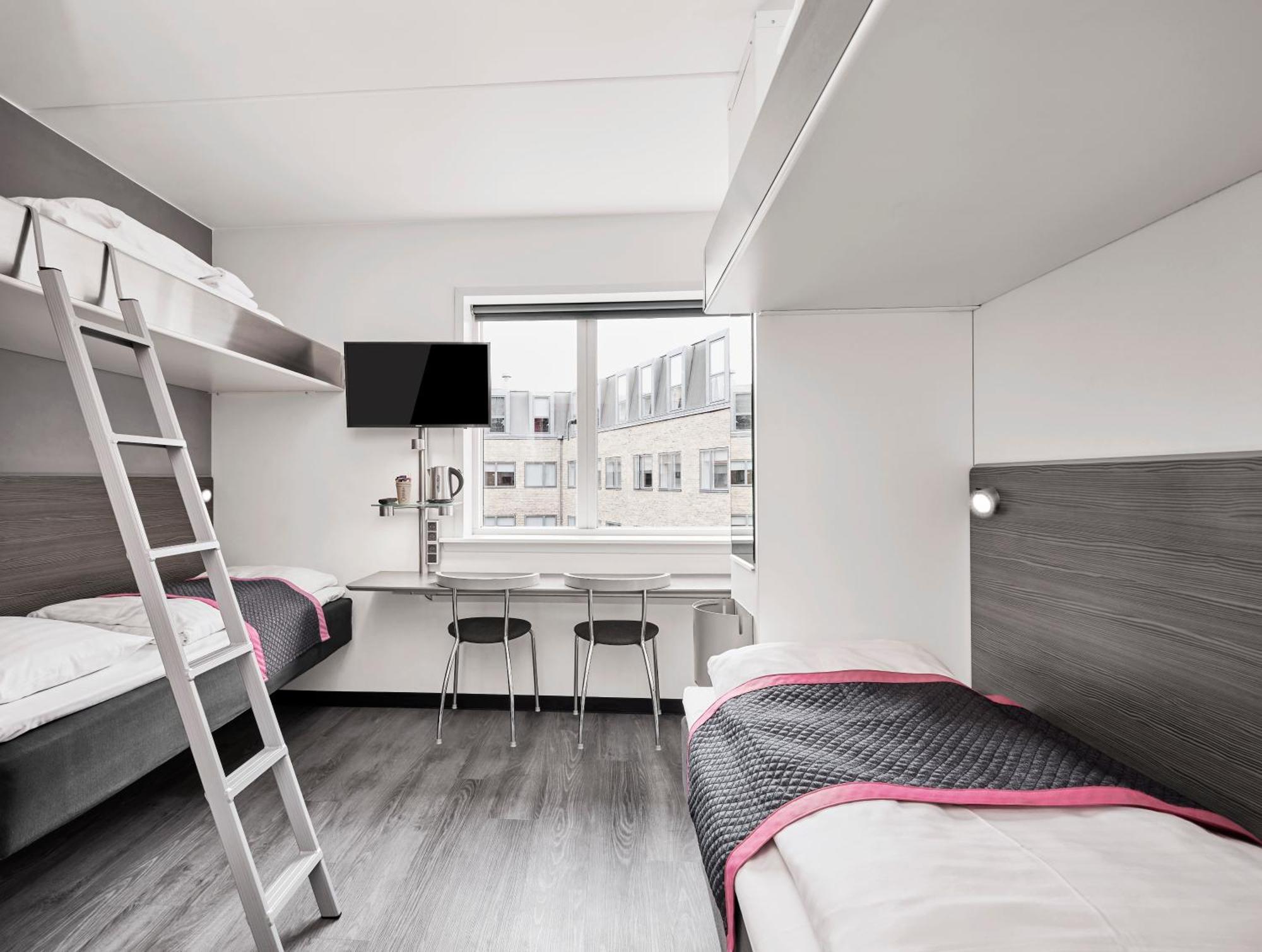 Hotel Cabinn City