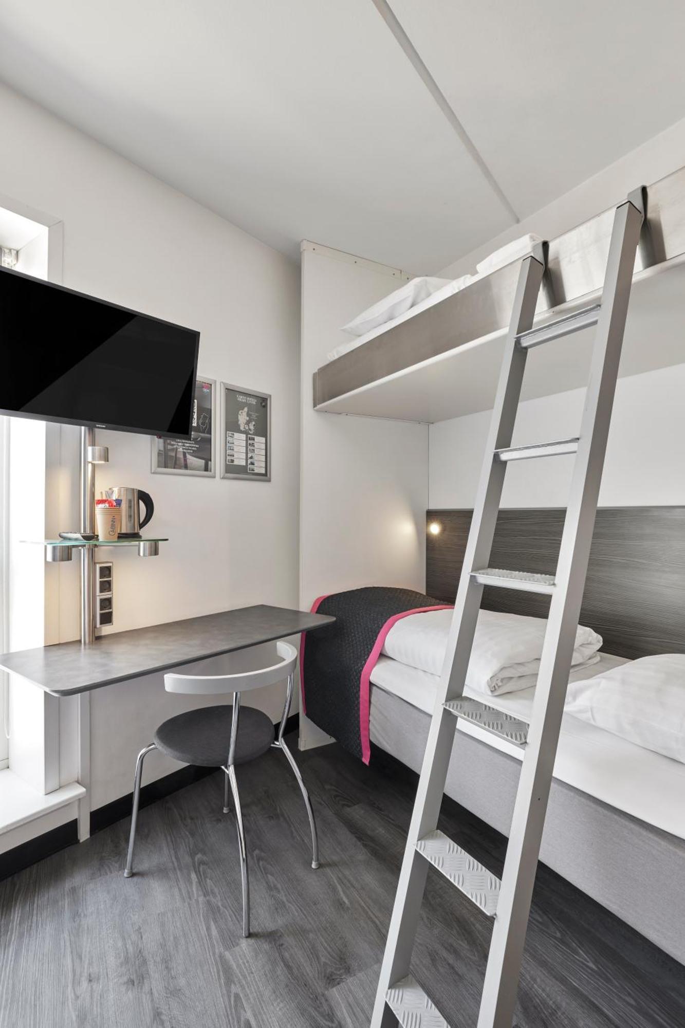 Hotel Cabinn City